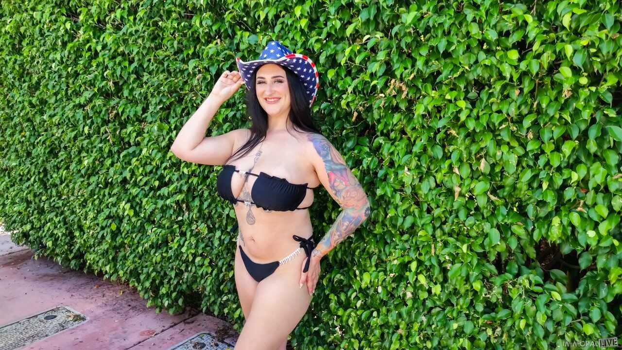 Curvy brunette Avalon Mira models outdoors before a double penetration with two hot men - Avalon Mira, Porno Dan, Dean Van...