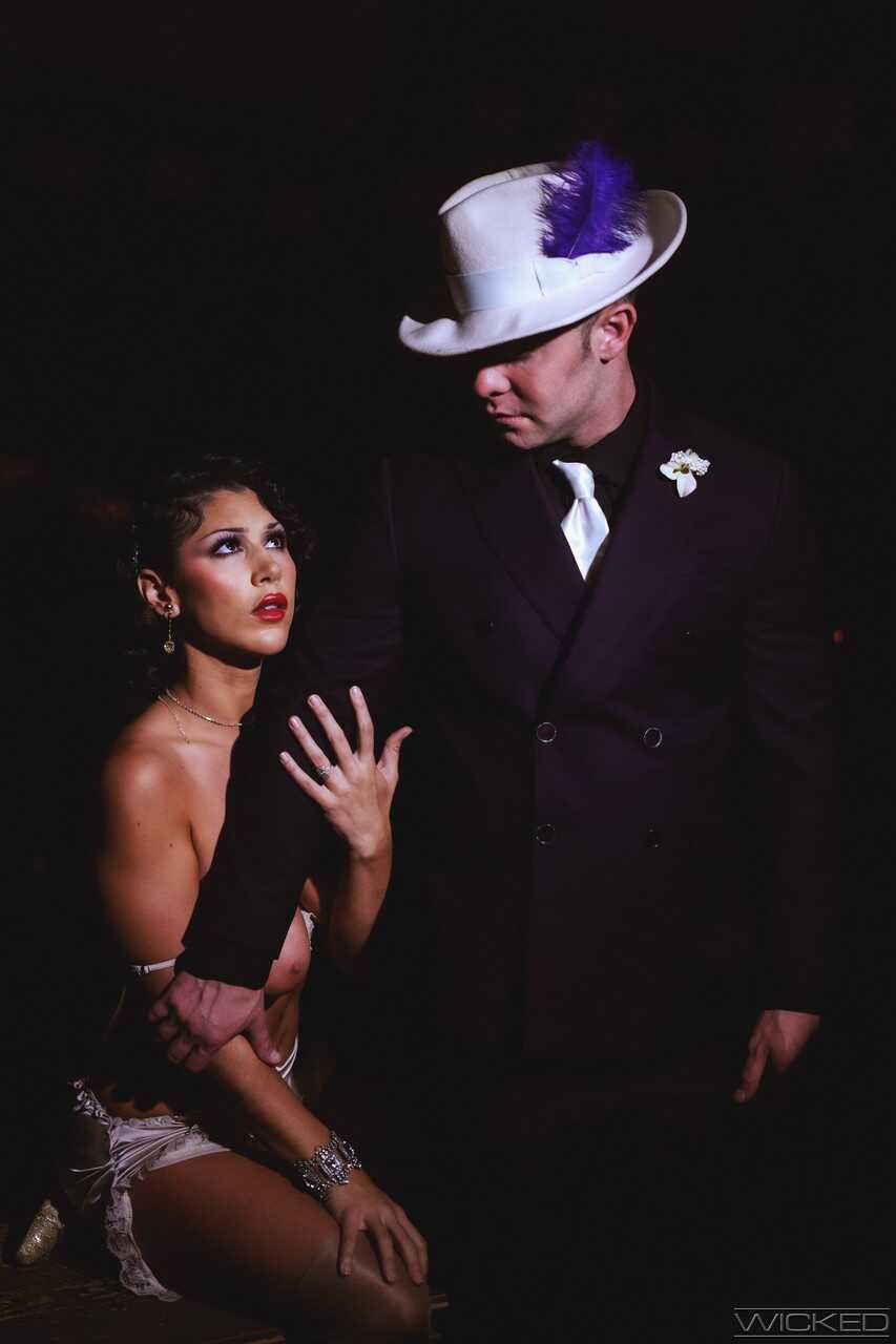 Sultry Brunette Queenie Sateen Gets Taken from Behind by Seth Gamble After Her Show - Queenie Sateen, Seth Gamble
