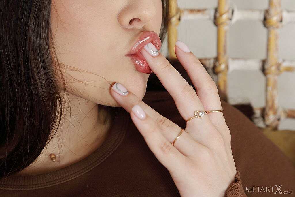 Emily Eliot's Hot Bod: Met Art X Sex Images featuring a Perfect Teen Body - Emily Eliot