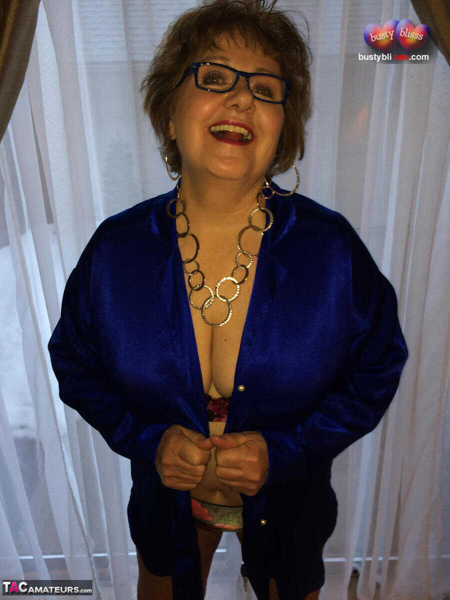 Barefoot Busty Bliss's Busty Show-Off: A Mature Lady Goes Wild With Her Big Natural Tits And Chubby Panties! - Busty ...