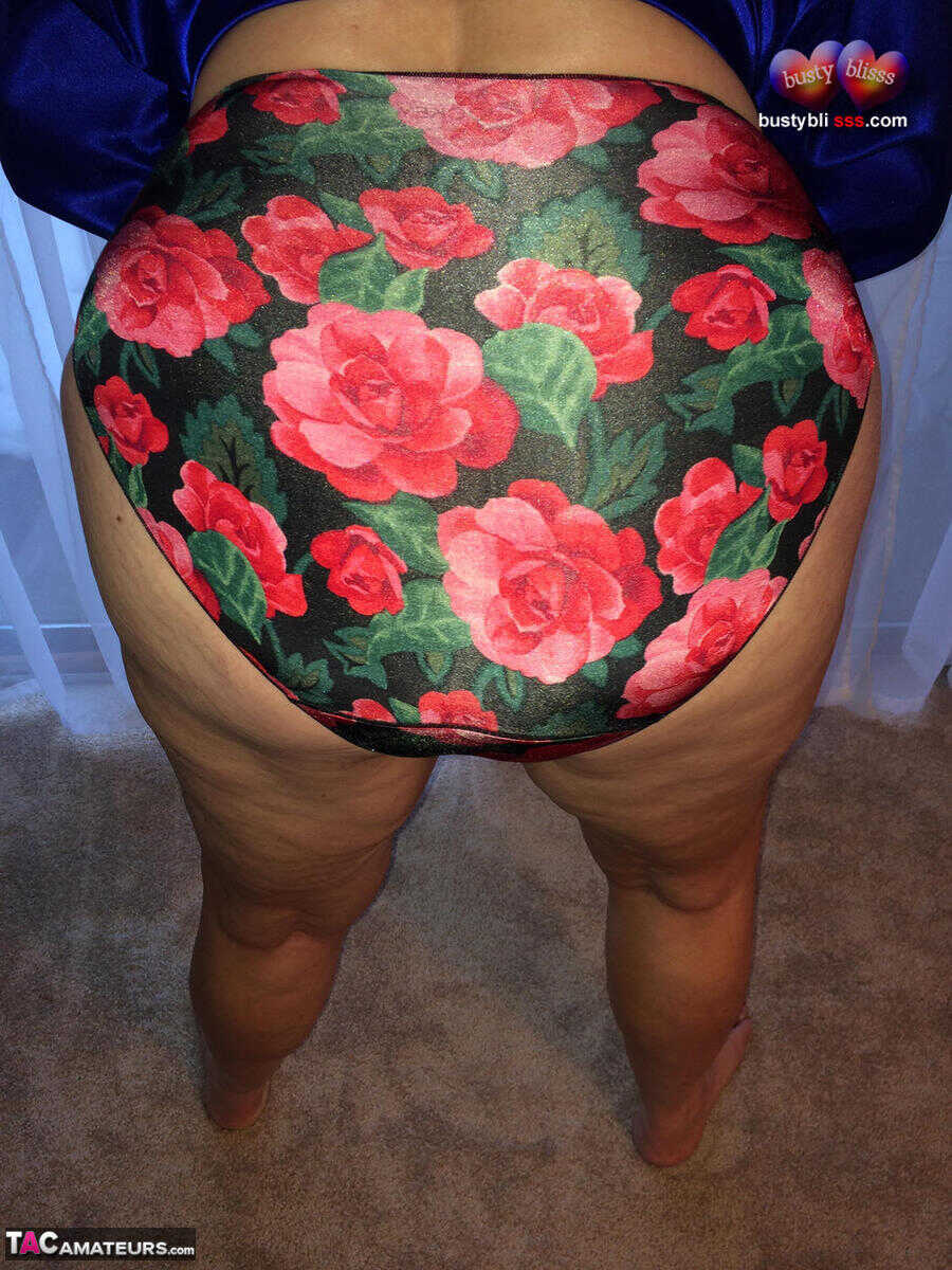 Barefoot Busty Bliss's Busty Show-Off: A Mature Lady Goes Wild With Her Big Natural Tits And Chubby Panties! - Busty ...