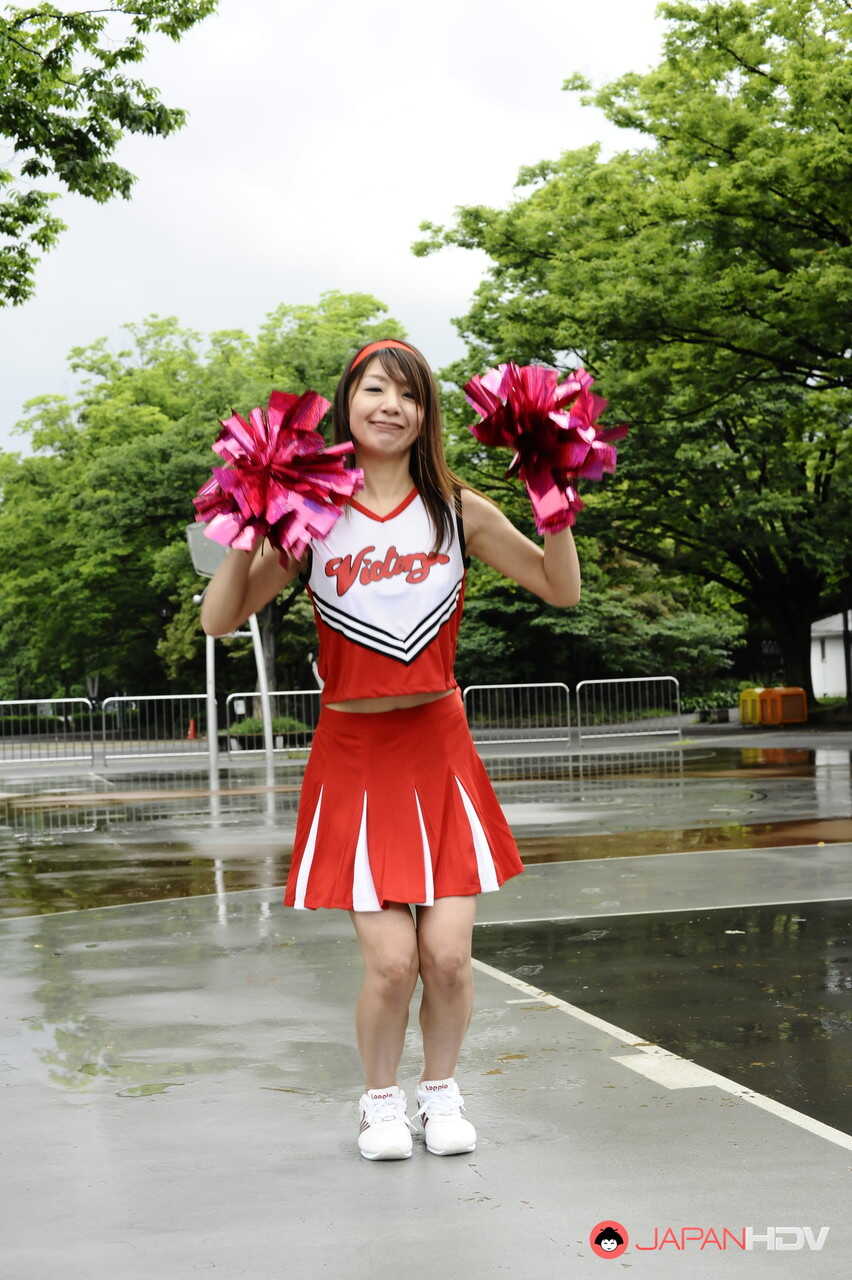 Tomomi Matsuda Gives an Explosive Cheerleading Performance on the Playground