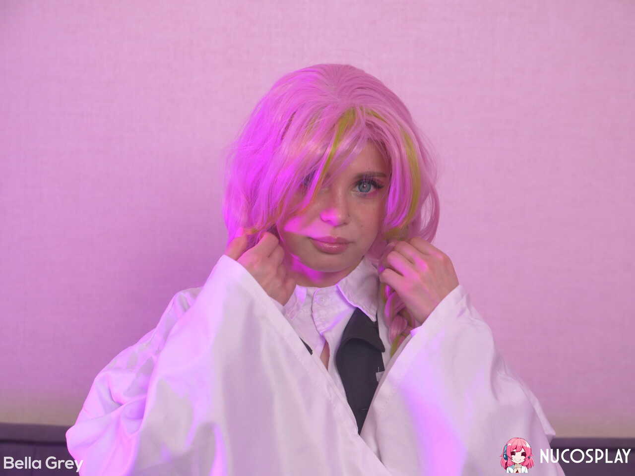 Cute cosplayer Bella Grey opens wide for a face-full of cum after a passionate fuck! - Bella Grey