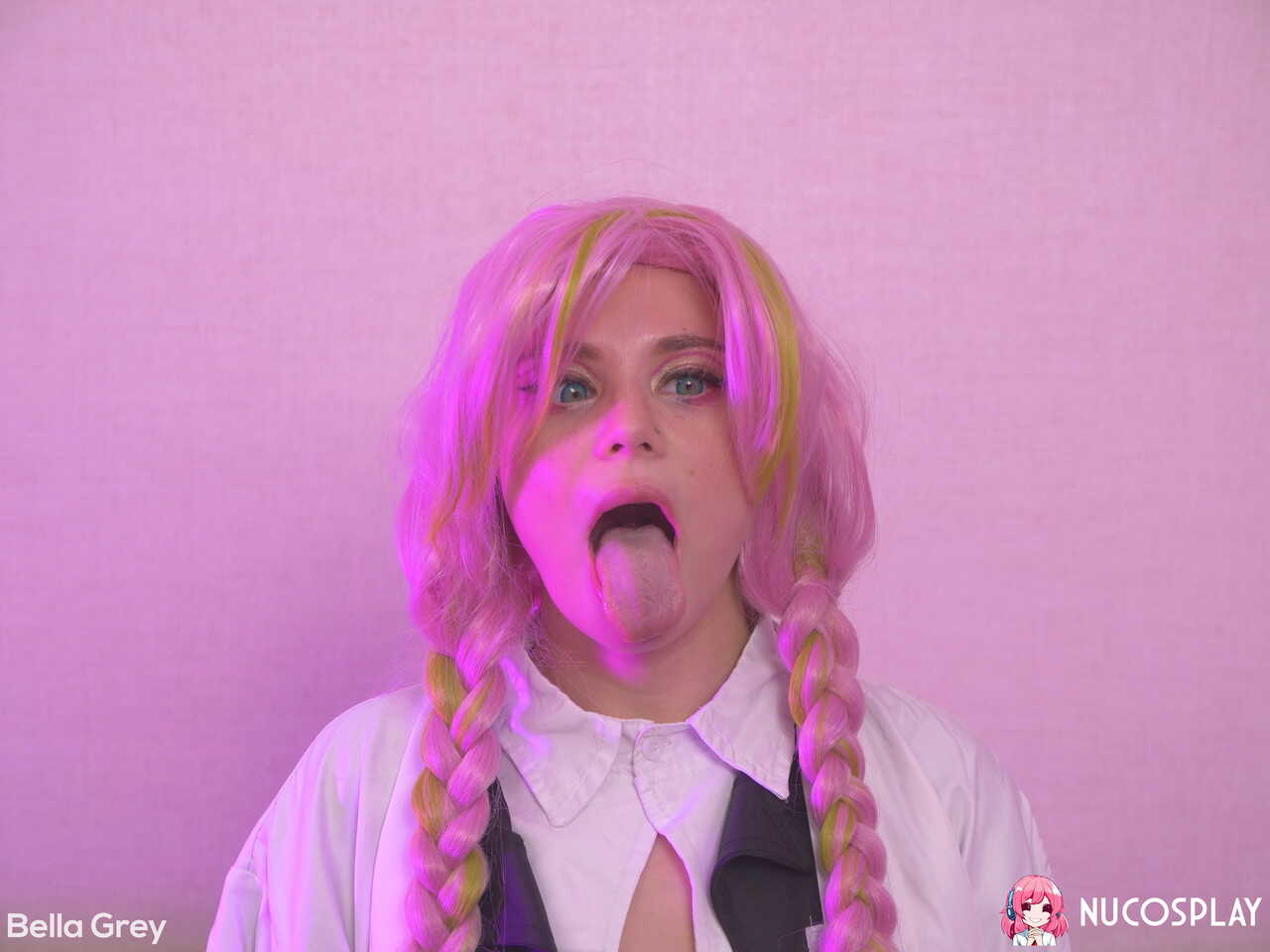 Cute cosplayer Bella Grey opens wide for a face-full of cum after a passionate fuck! - Bella Grey