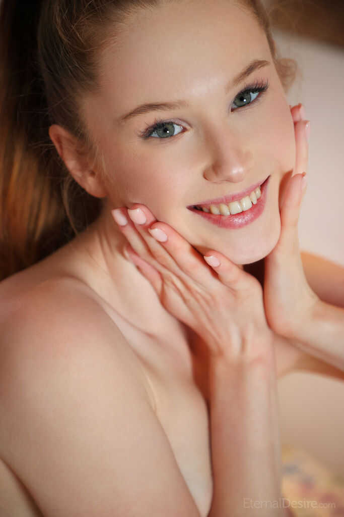 Laura Lit's Red Hot Reveal Sultry Redhead Gets Naked and Naughty - Laura Lit