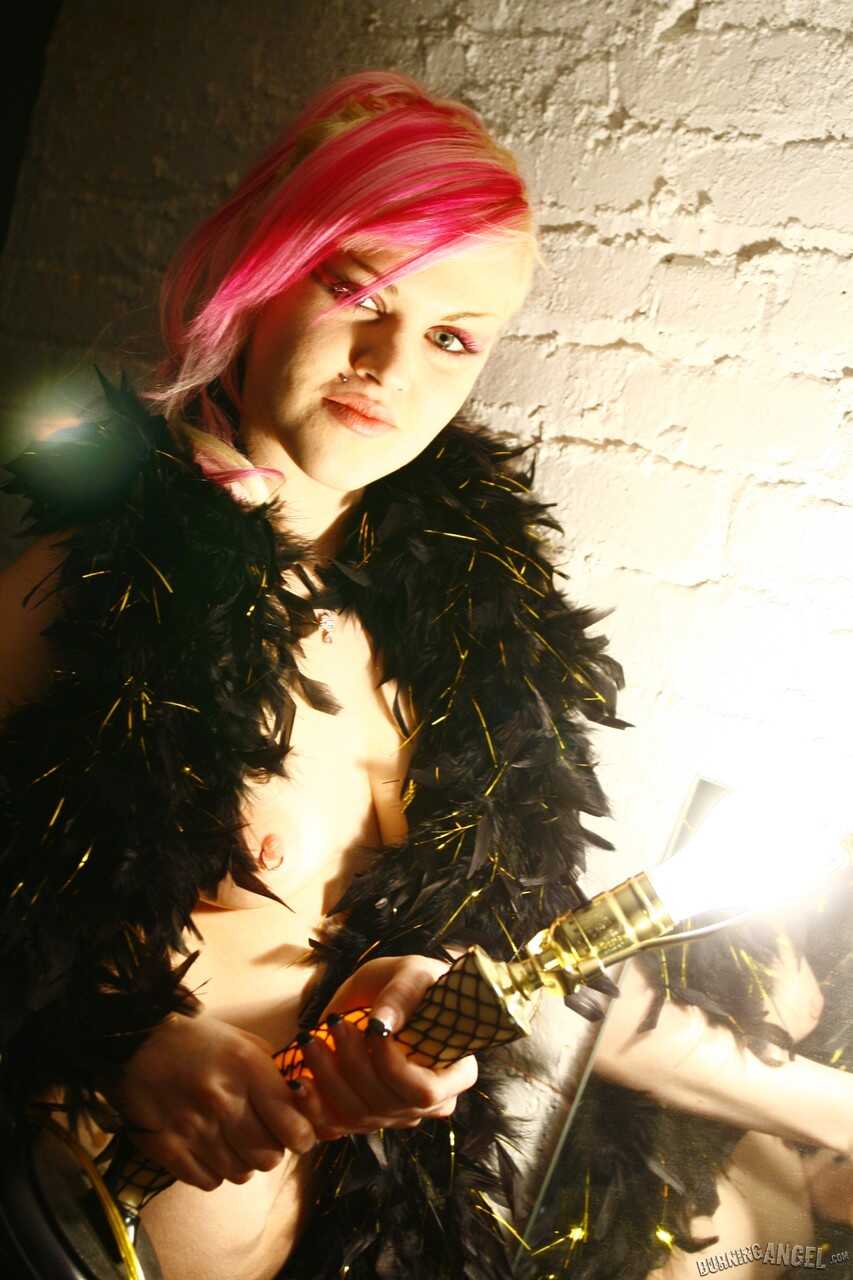 Feather Boa Feeding Frenzy Tattooed Dyed Hair Jade Jolie and Her MILF Friends - Jade Jolie