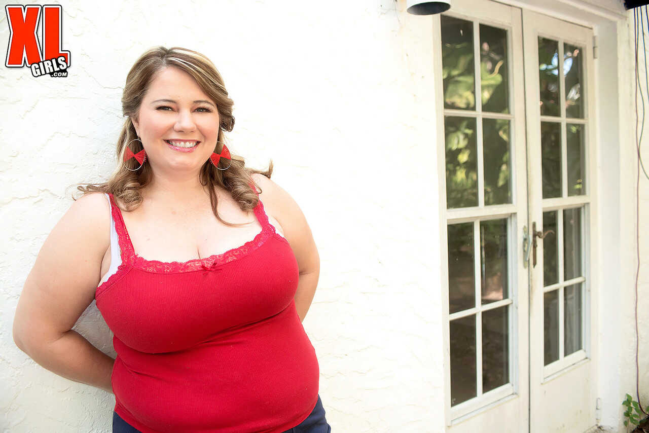 Big Titted Blonde BBW Cj Woods Strips Down to Her Bra and Denim Shorts on the Patio - Cj Woods