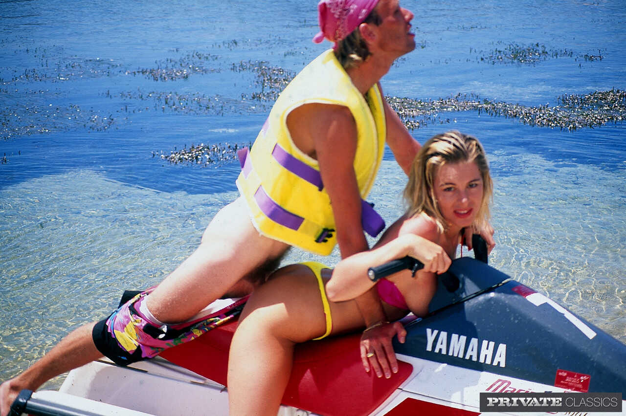 One-piece of Lusty Sunbathing: A Blonde Baywatch Beauty's Hole-Filling Adventure at the Beach - 