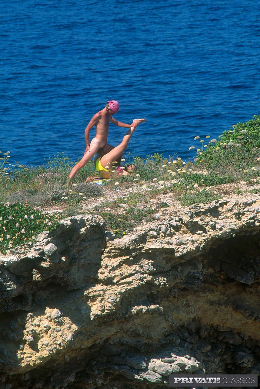 One-piece of Lusty Sunbathing: A Blonde Baywatch Beauty's Hole-Filling Adventure at the Beach - 
