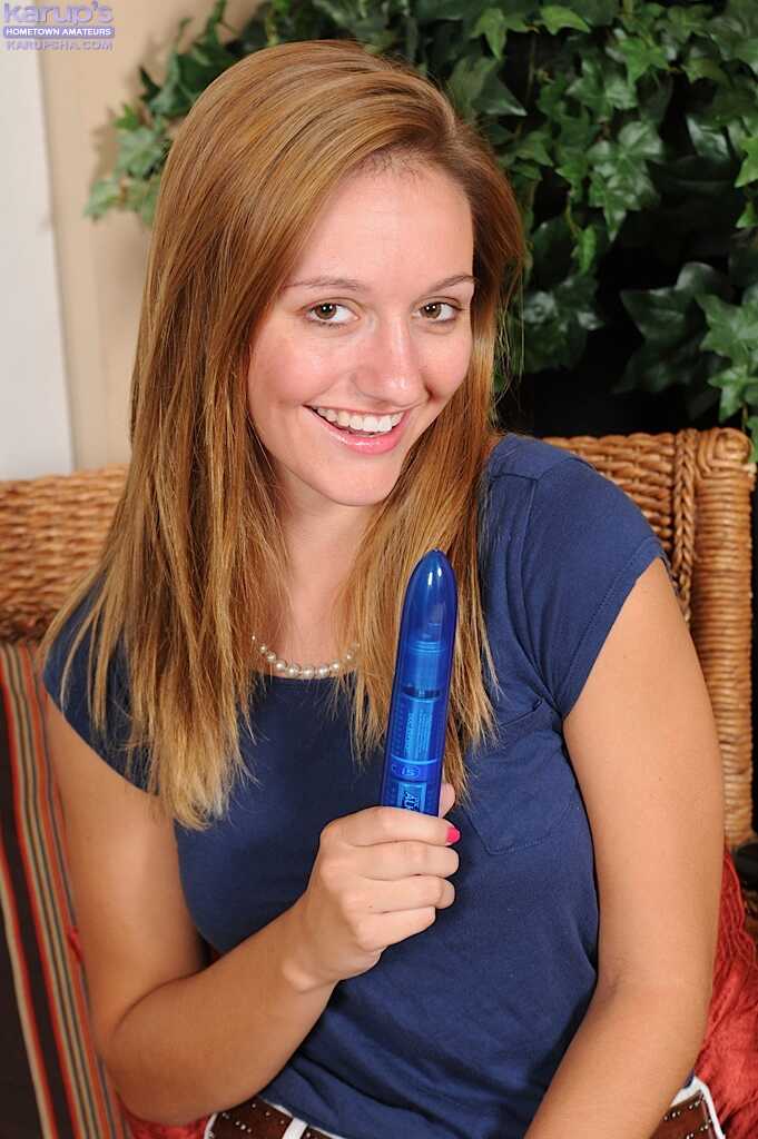 Amateur chick Chandler Fay strips totally naked before toying her snatch with a dildo in the bathroom - Chandler Fay