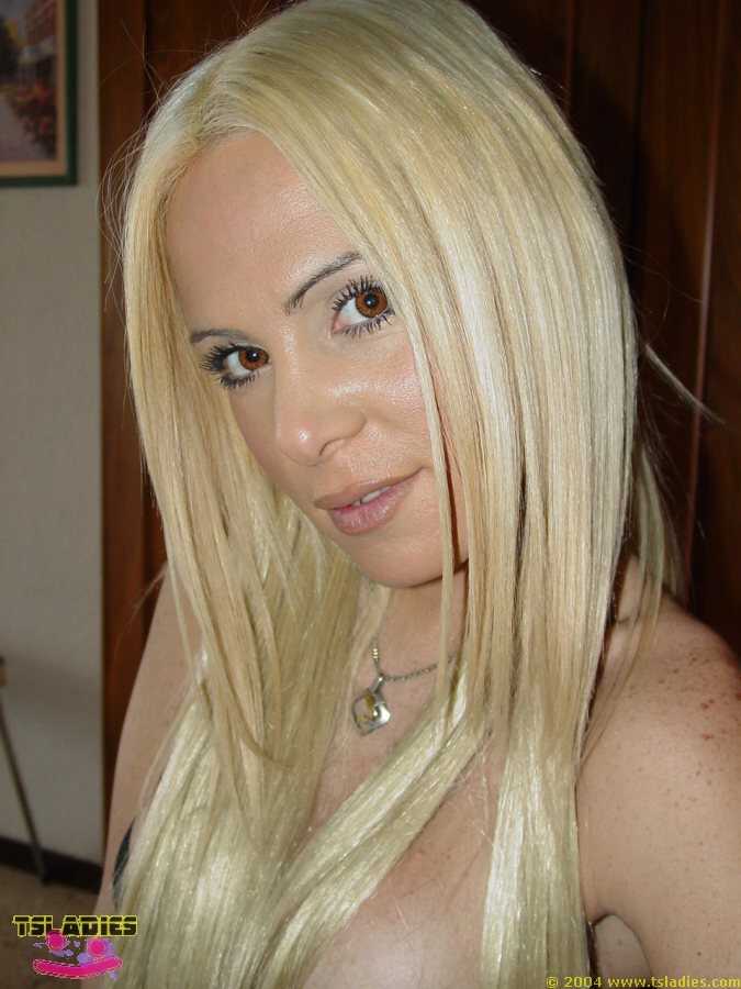 Blonde TS Lady Spreading Her Ass For A Shemale Cumshot, While Wearing A Pair Of Jeans And Displaying Her Huge Cock! - 