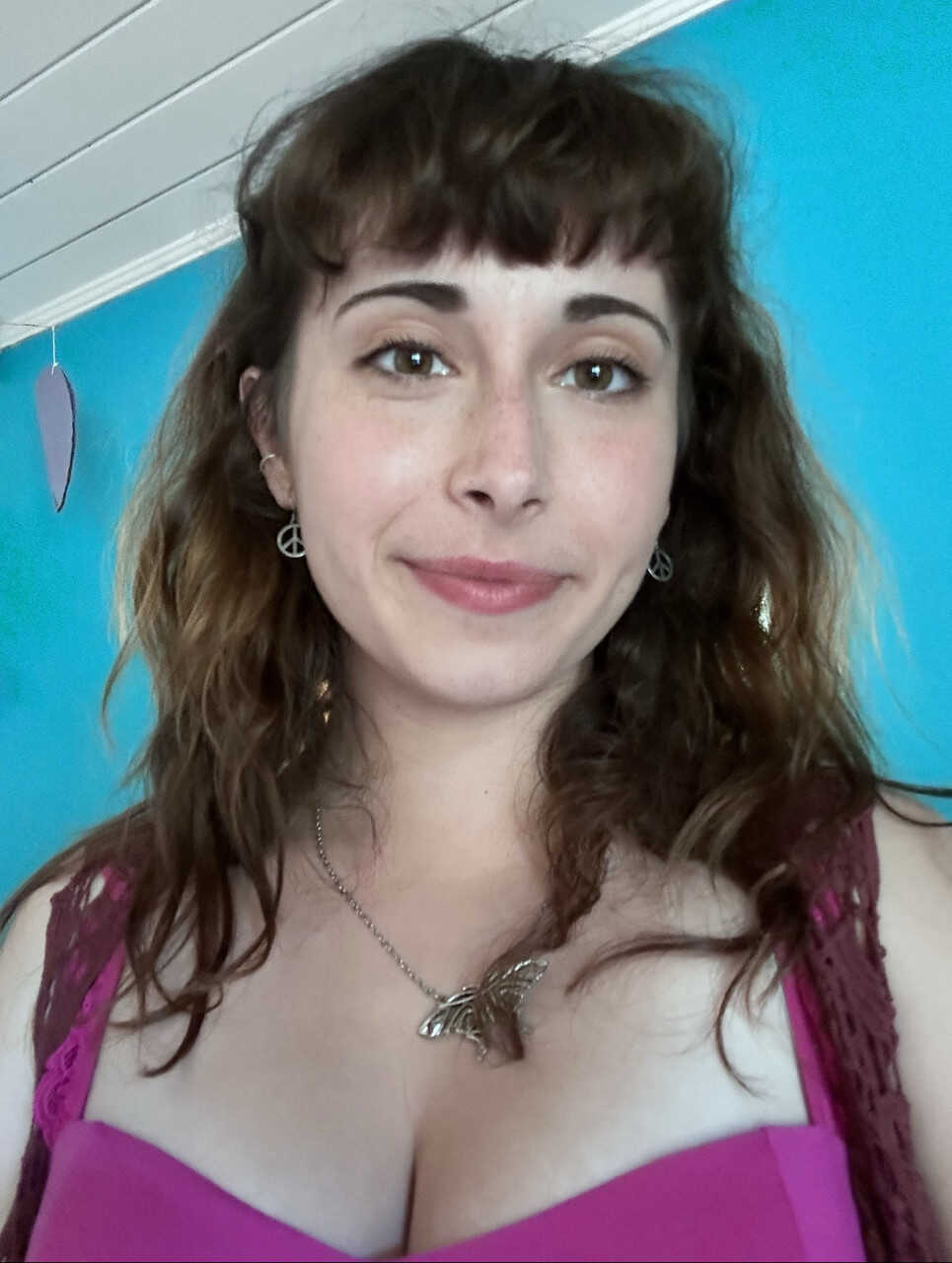 Samantha's Secret Boob Show Curvy Cam Model Teasing With Her Beautiful Big Natural Breasts - 