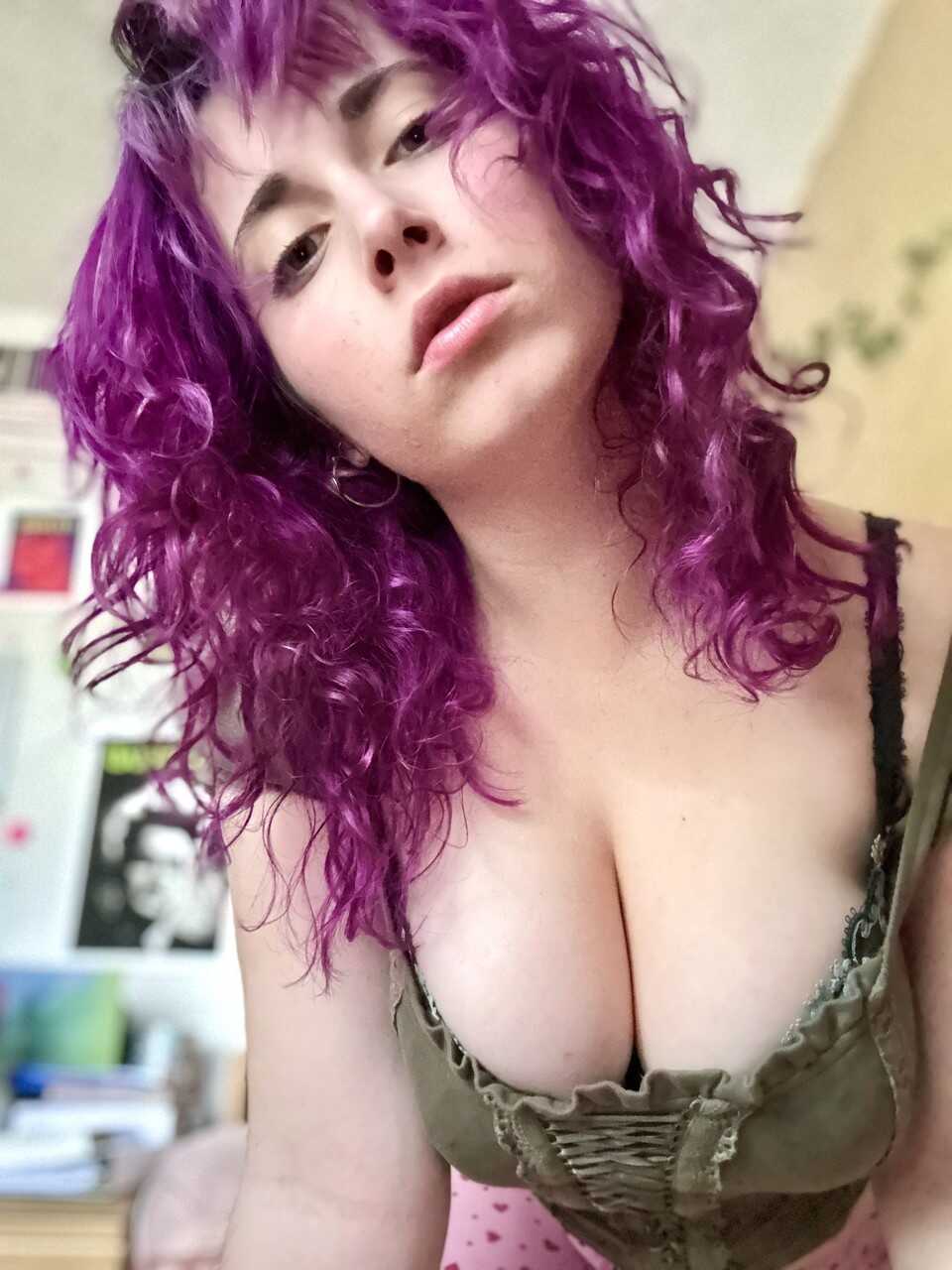 Samantha's Secret Boob Show Curvy Cam Model Teasing With Her Beautiful Big Natural Breasts - 