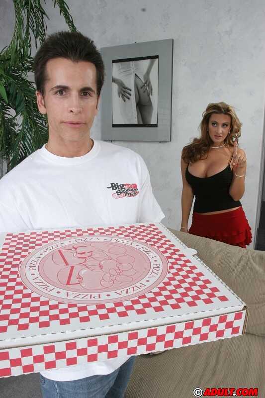 Latina Milf Ava Ramon Delivers Her Pizza-Lad Cock with a Bang! - Ava Ramon