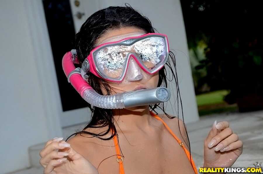 Serena Torres's Wet Bikini Splash: A Latina Goddess With Perky Titties And An Amazing Fanny Gives A Spanking Good Tim...