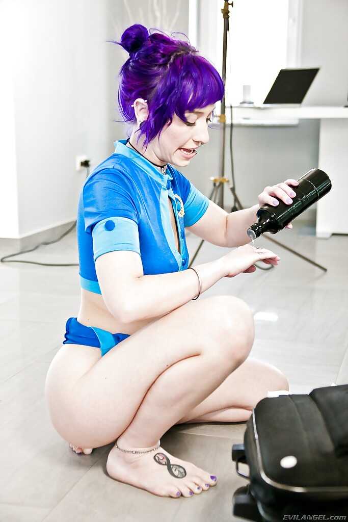 Punk Princess Pounding Her Plugged Pooper with a Proud Perky Posterior - Proxy Paige