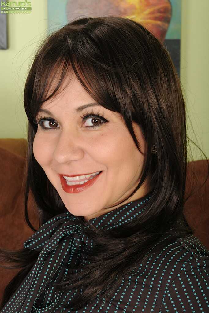 Dark haired milf Frederika takes off her saggy panties for a hairy ass man - Frederika