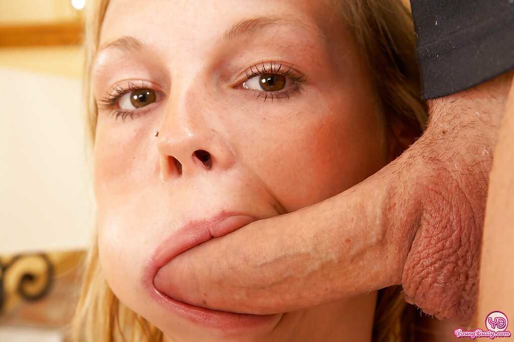 Kate's Naughty Neighbor Bangs the Marvelous Teenager: A Cum-Filled Blowjob Facial! - Kate