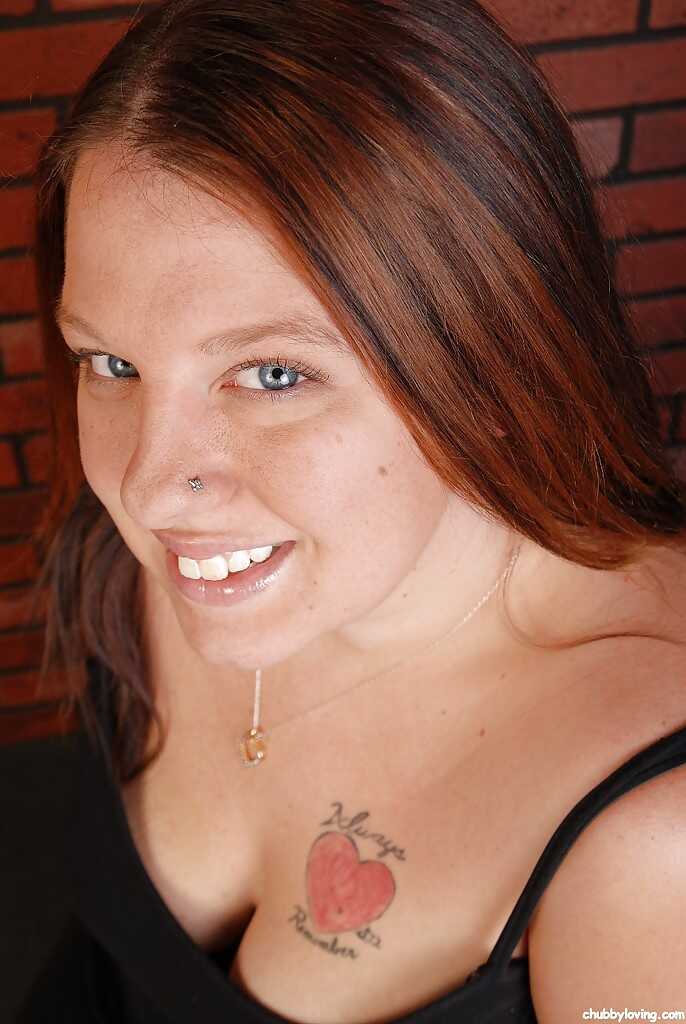 Chubby old woman with tattoos Velvet plays with her saggy boobs and licks her chocolate cake - Velvet