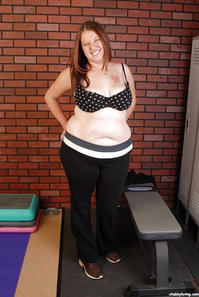 Chubby old woman with tattoos Velvet plays with her saggy boobs and licks her chocolate cake - Velvet