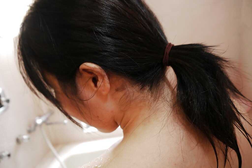 Natural Beauty Kuwako Ooyama's Soaking Wet Shower Cum Playtime - Kuwako Ooyama