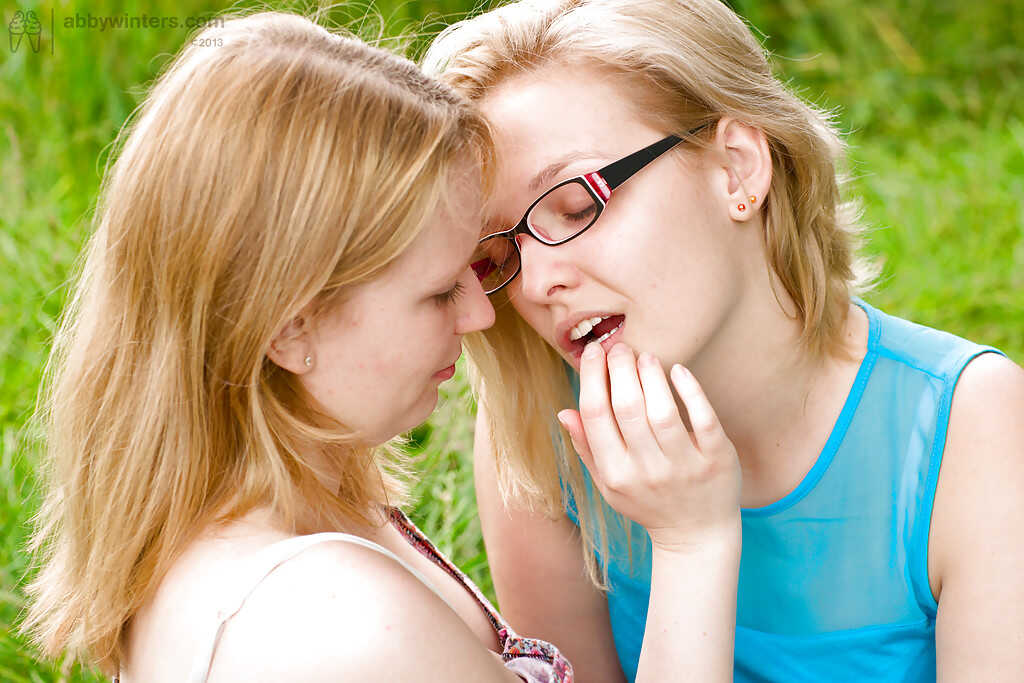 Coeds Kylie H and Noa get their tits and cunts licked in the great outdoors- Kylie H and Noa's amateur lesbian advent...