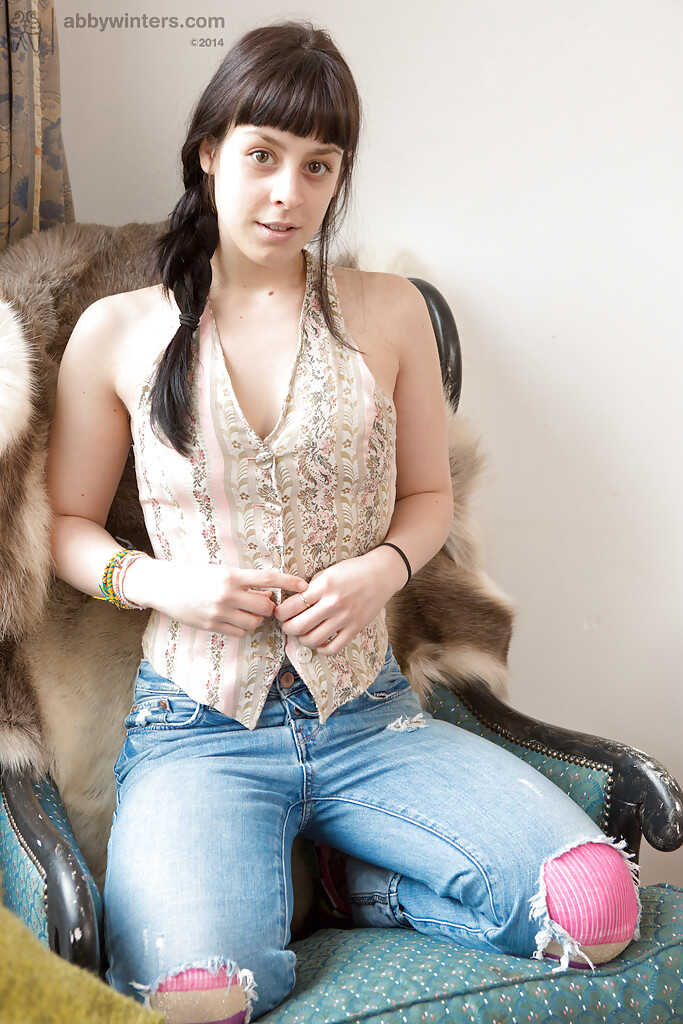 Tahlia J's Denim Dilemma A Cute Amateur Masturbating Her Pussy and Hairy Body - Tahlia J