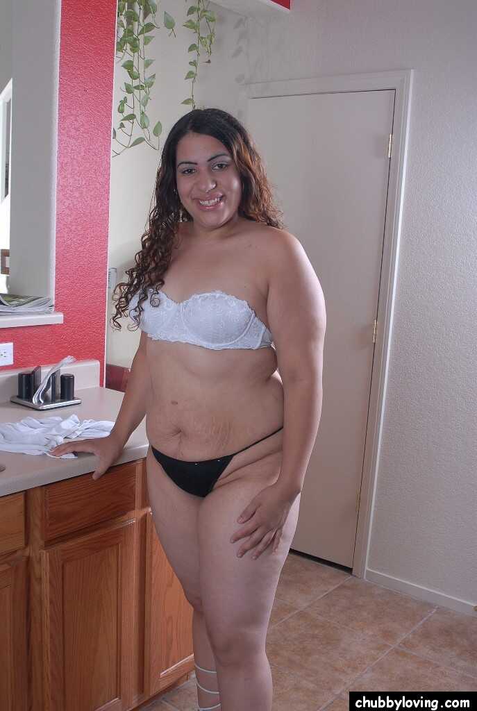 Caught in the Act: Young Latina Chunker Mercedez Gives Nice Upskirt of Big Fat Butt - Mercedez