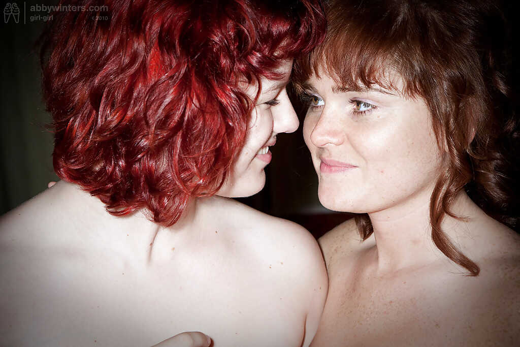 Chubby lesbians Jette and LeeLee share a kiss and lick fat cunts: Redhead Lesbian Scissoring with hairy pussies - Jette, L...