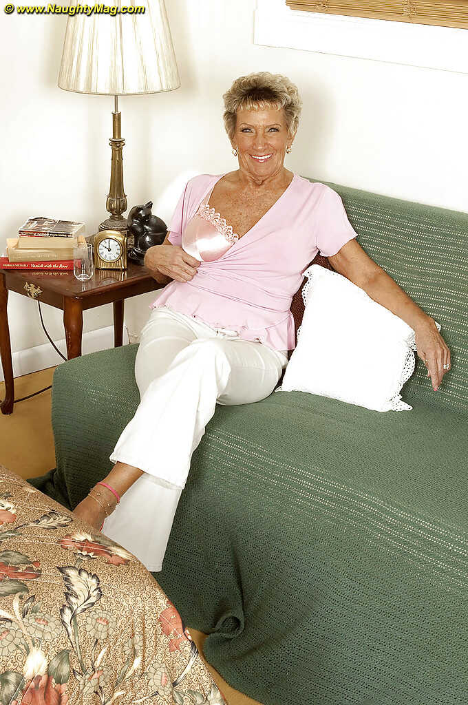 Busty granny Sandra Ann stripping off her lingerie and poses naked in high heels! - Sandra Ann