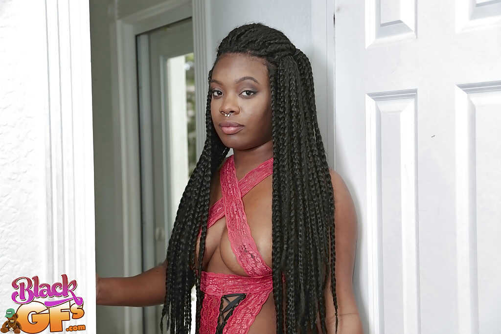 Chubby African First-Timer London Banks Freeing Her Huge Booty From Lingerie! - London Banks