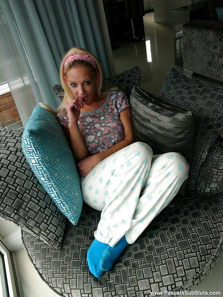 Leggy Euro First Timer Loulou Petite's Socked-Off Pussy (tag: masturbating, socks, amateur) - Loulou Petite