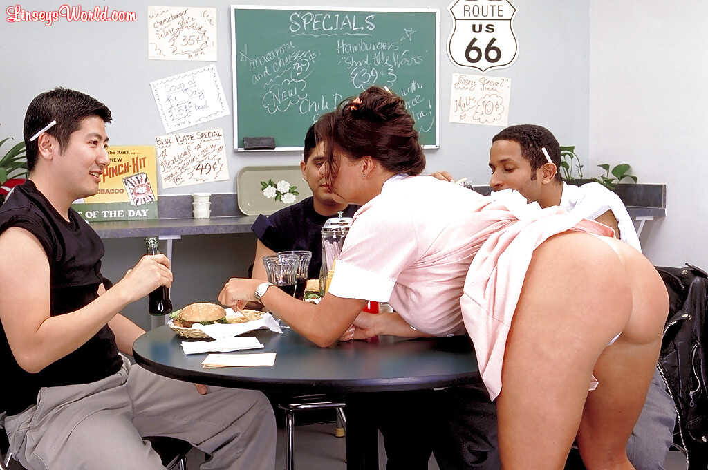Teacher's Pet: Linsey Dawn McKenzie Shows Off Her Hairy MILF Titties and Pussy to Lucky Students - Linsey Dawn Mckenzie