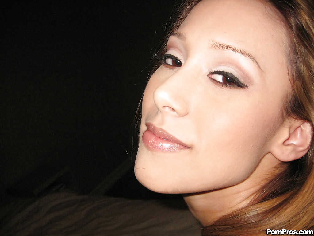 Taryn Kemp, the Exotic Asian Goddess Posing Fully Nude for her Boyfriend's Pleasure - Taryn Kemp