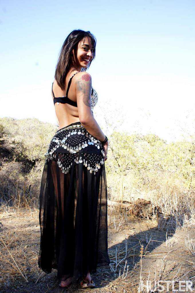 Tattooed Gypsy Girl Penelope Stone Strips Off in the Countryside  Muslim Big Tits Nipples Hijab Pierced Nipples Busty Brun...