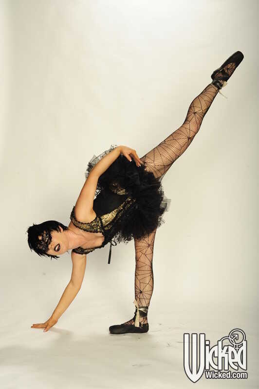 Nikki Blue's Ballet Dress Hugs Her Curvy MILF Ass in Pantyhose While She Spreads Wide for a Sensual Pussy Expose! - N...