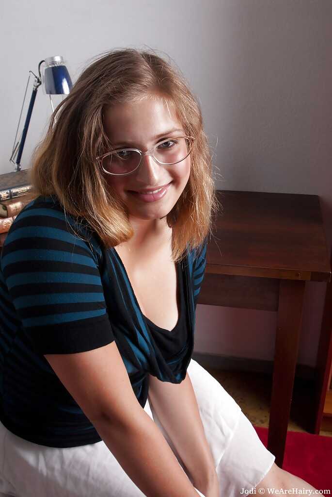 Fatty teen babe in glasses spreading her legs for Jodi the chubby nerd. - Jodi