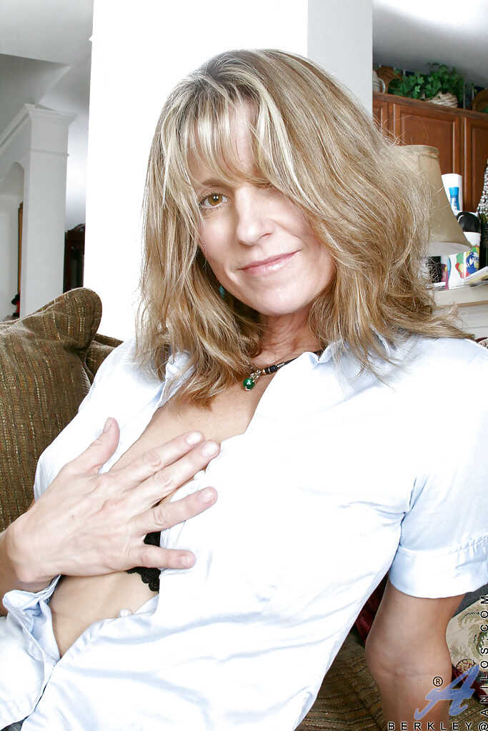 Hot mature secretary shows off her big tits and hairy pussy in Berkeley. - Berkley