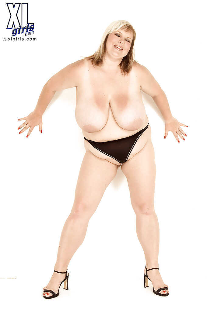 Luscious Bessi: The Plump Princess and her Juicy Milkshake Boobs - Bessi