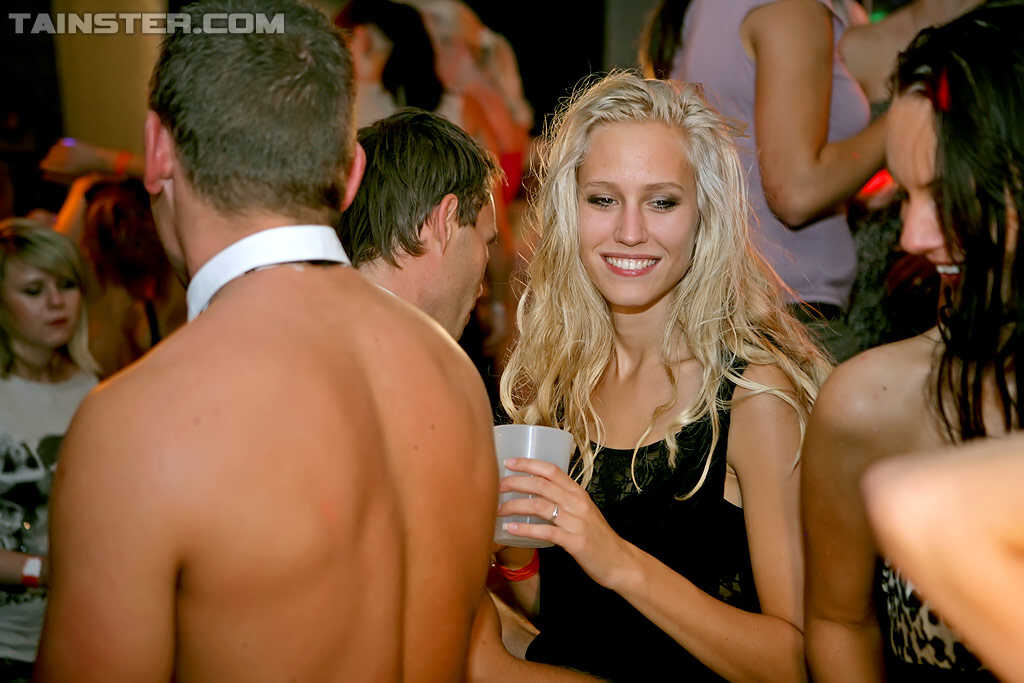 Amateur Babes Going Wild: Cock Hungry CFNM Party Mixed with Interracial and Pantyhose - 