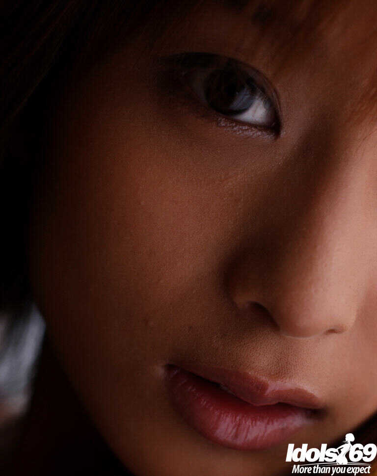Sweet asian babe Ryoko Mitake's sensual striptease reveals her gorgeous curves and sexy ass - Ryoko Mitake