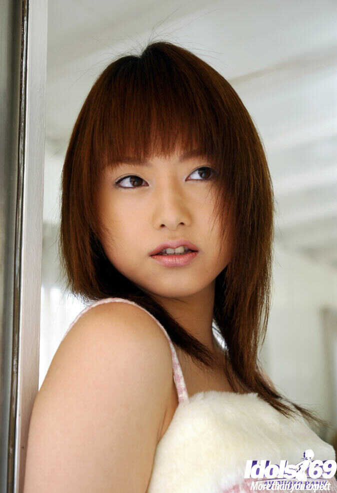 Exposing Her Foxy Asian Teen Body: Akiho Yoshizawa's Naughty Upskirt Adventure - Akiho Yoshizawa