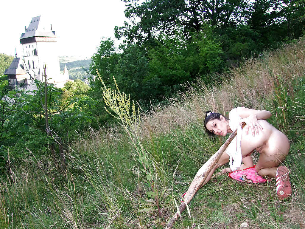 Martina's Outdoor Adventure: Adorable Busty Babe Strips Down and Spreads Her Legs in the Great Outdoors - Martina