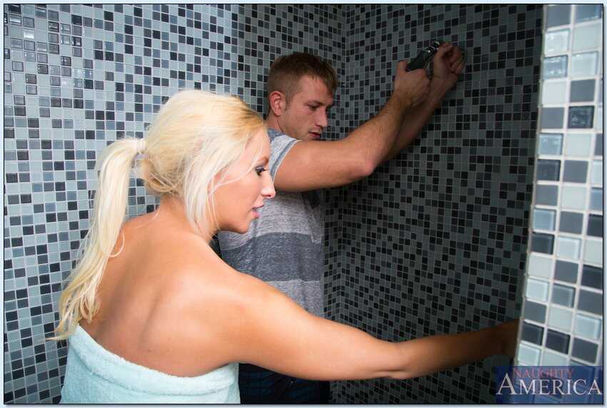 Busty Blonde Beauty Brooke Fox Gets Pounded Hard in the Shower by Two Huge Dongs - Brooke Fox