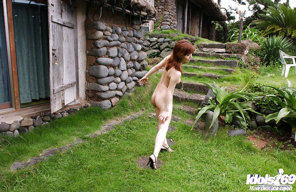 Outdoor Exposure: Petite Asian Chick with Nice Tits An Nanba Gets Naked and Hairy for the Camera - An Nanba