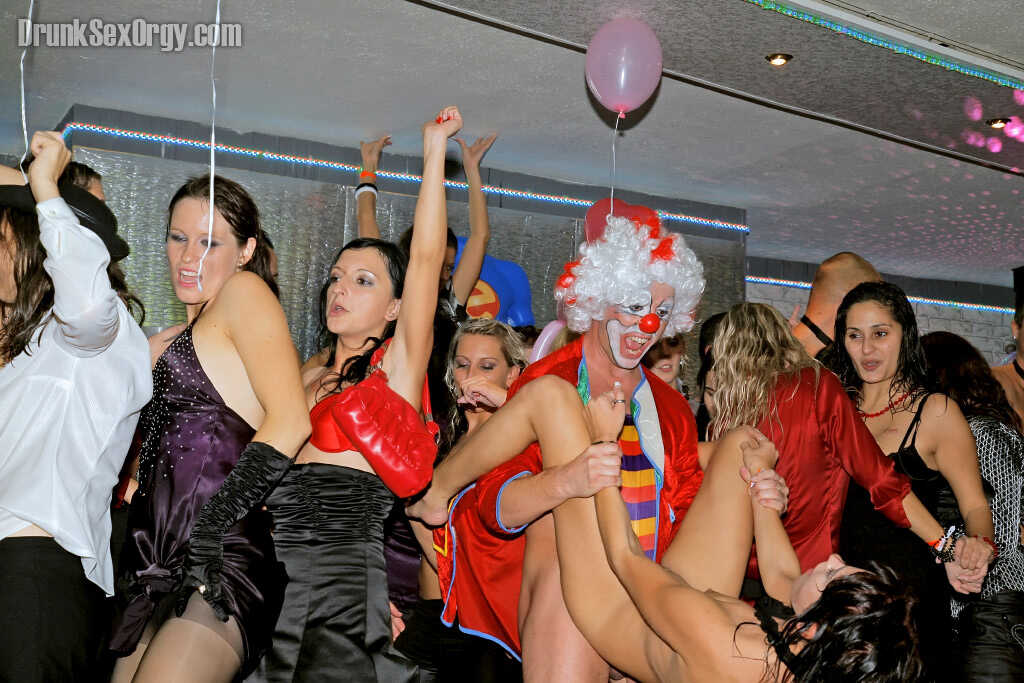 Stripper Fuck Fest Lascivious Party Chicks and Male Strippers in a Wild Orgy - Brooke, Carmen Black, Christina Lee, Eliss ...