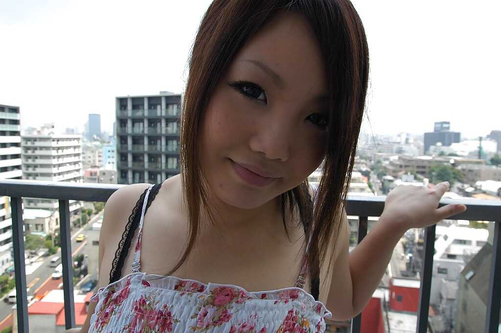 Asian Lust: Nagisa Matsui’s Sexual Hunger Unleashed Vibrating Her Juicy Slit!