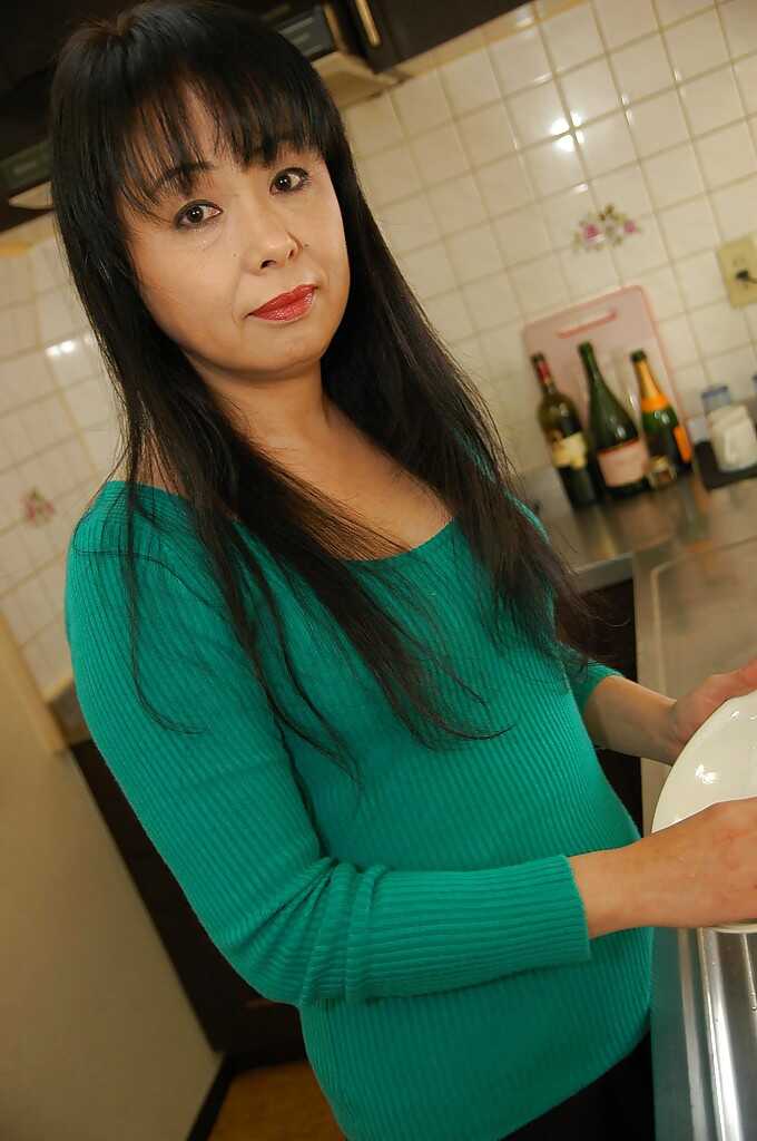 Asian Mistress Sachiko Matsushita Strips Down and Shows Off Her Curvy Body - Sachiko Matsushita
