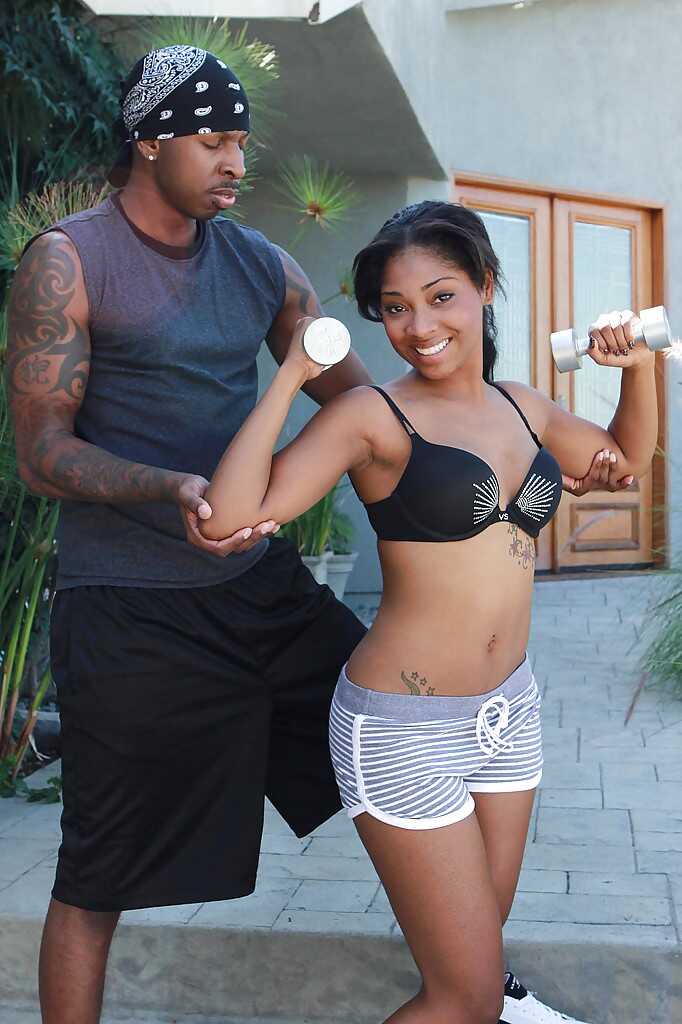 Sporty ebony sweetie Tiffan Monroe seduces her coach with her amazing ample booty - Tiffan Monroe
