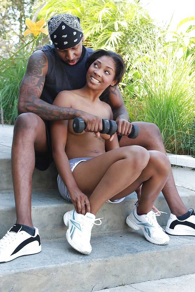 Sporty ebony sweetie Tiffan Monroe seduces her coach with her amazing ample booty - Tiffan Monroe
